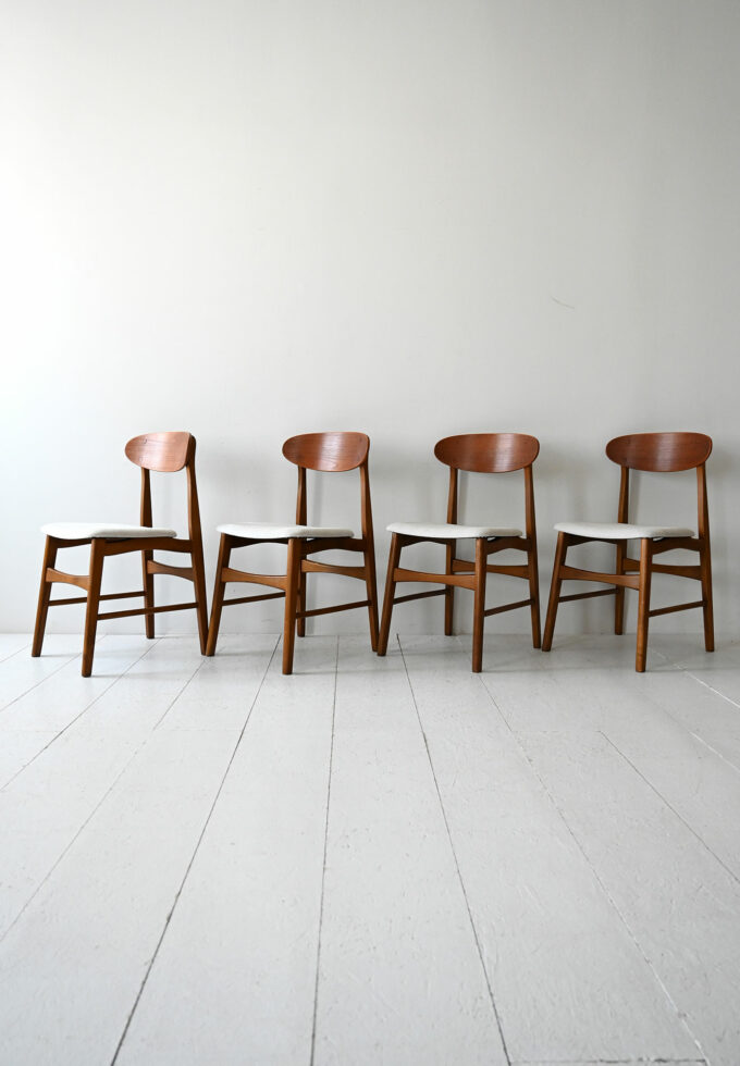 Set 4 Scandinavian vinatge 1950s teak-a chairs.
