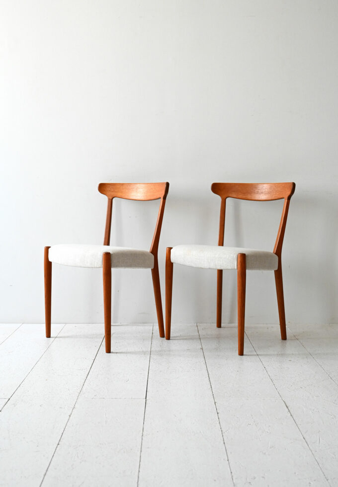 Pair of Scandinavian 1960s curved teak chairs-a