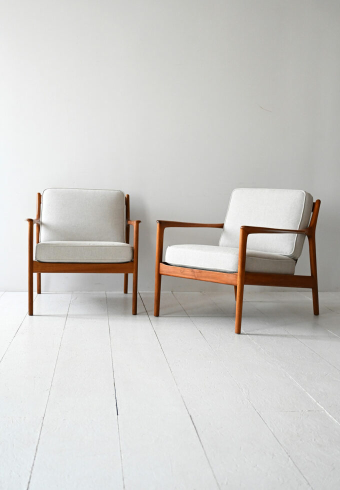 Pair of armchairs by Folke Ohlsson model USA-75 for DUX-a