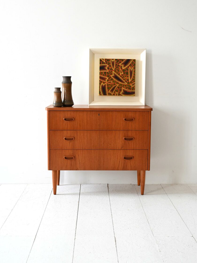 Cassettiera scandinava anni ’60 in teak-a