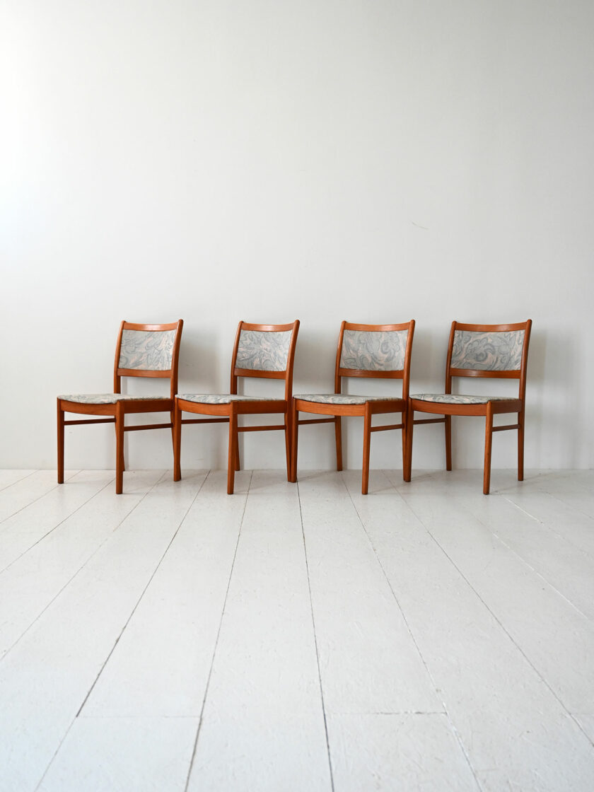 Set 4 sedie scandinave anni 60 in teak con tappezzeria originale-a