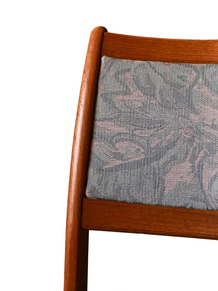 Set 4 sedie scandinave anni 60 in teak con tappezzeria originale-g