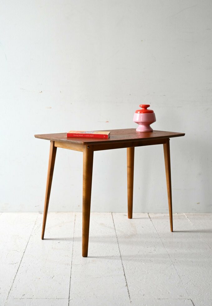 Tavolino scandinavo anni ’60 in teak e faggio-a