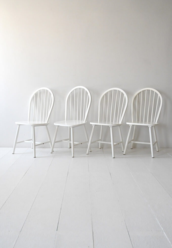 Set di 4 sedie scandinave bianche-a