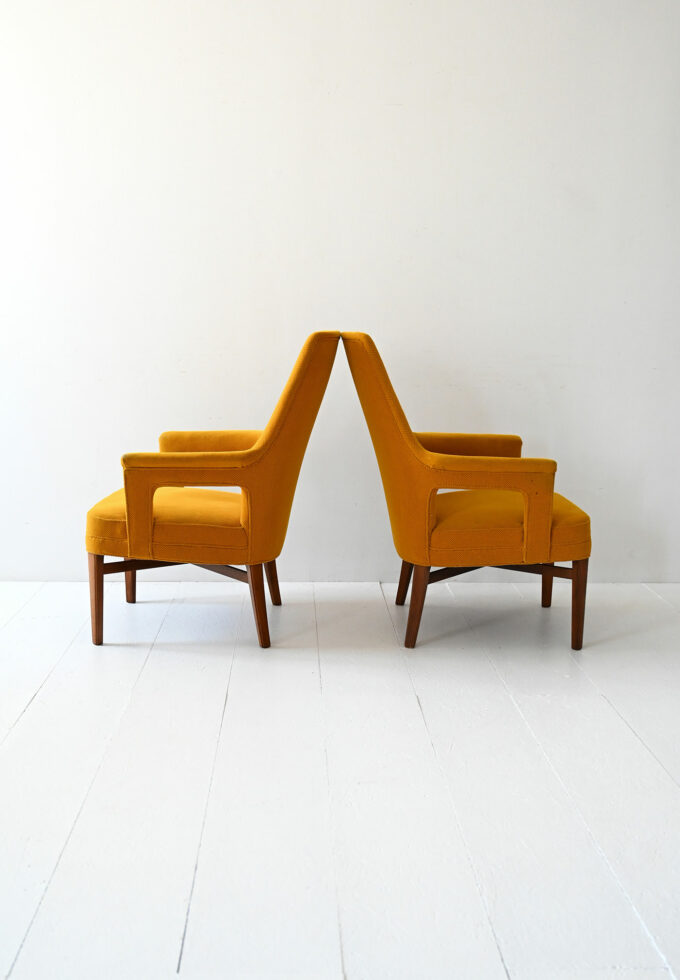 Coppia di poltroncine scandinave vintage anni '50 gialle-d
