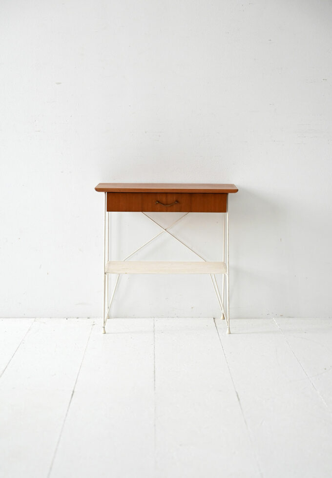 Comodino scandinavo anni 60 in metallo e mogano-b