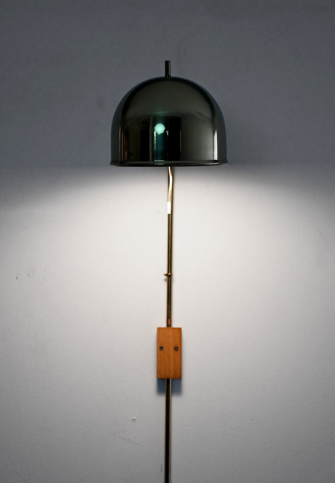 Lampada da parete V-75 di Eje Ahlgren-a