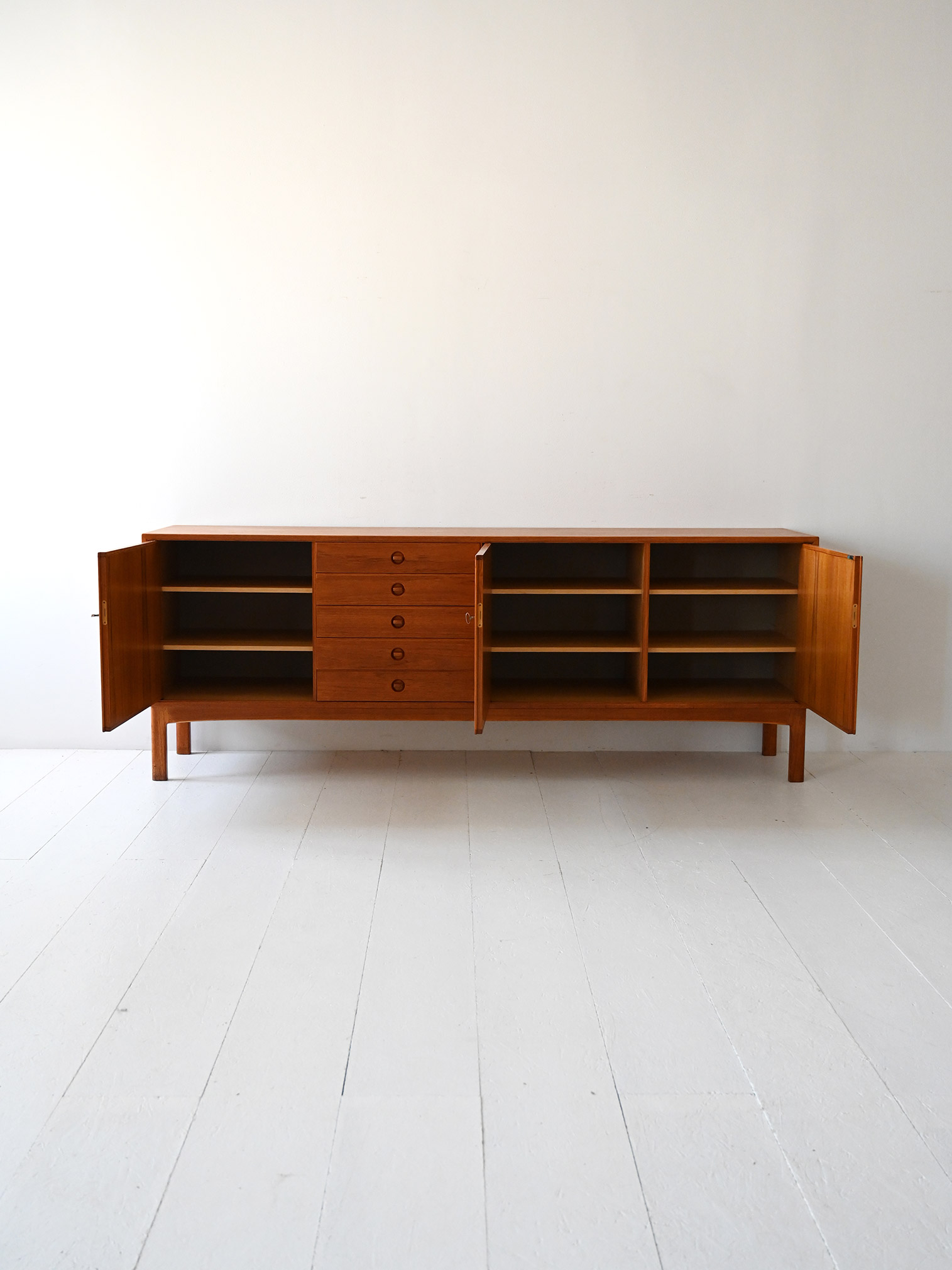 Sideboard “Tiveden” teak Engström & Myrstrand 60s-c Sideboard “Tiveden” in teak di Engström & Myrstrand, anni ’60-c