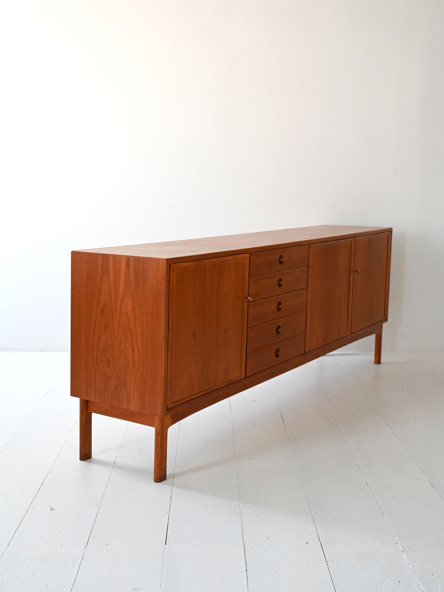 Sideboard “Tiveden” teak Engström & Myrstrand 60s-d Sideboard “Tiveden” in teak di Engström & Myrstrand, anni ’60-d
