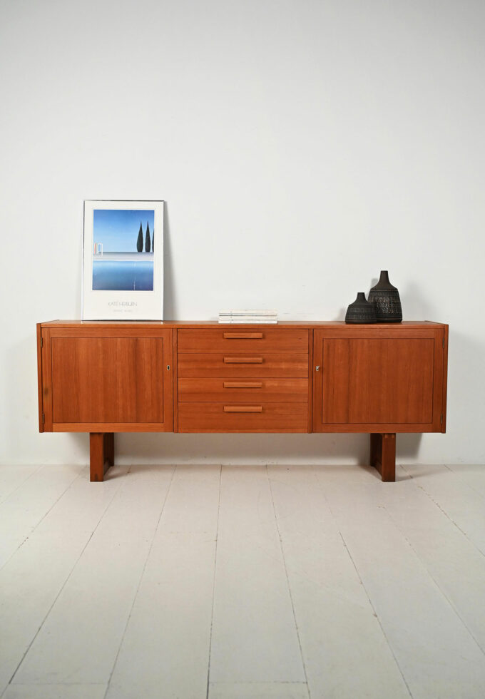 Sideboard modello Domi Monté di Nils Jonsson, anni '60-a