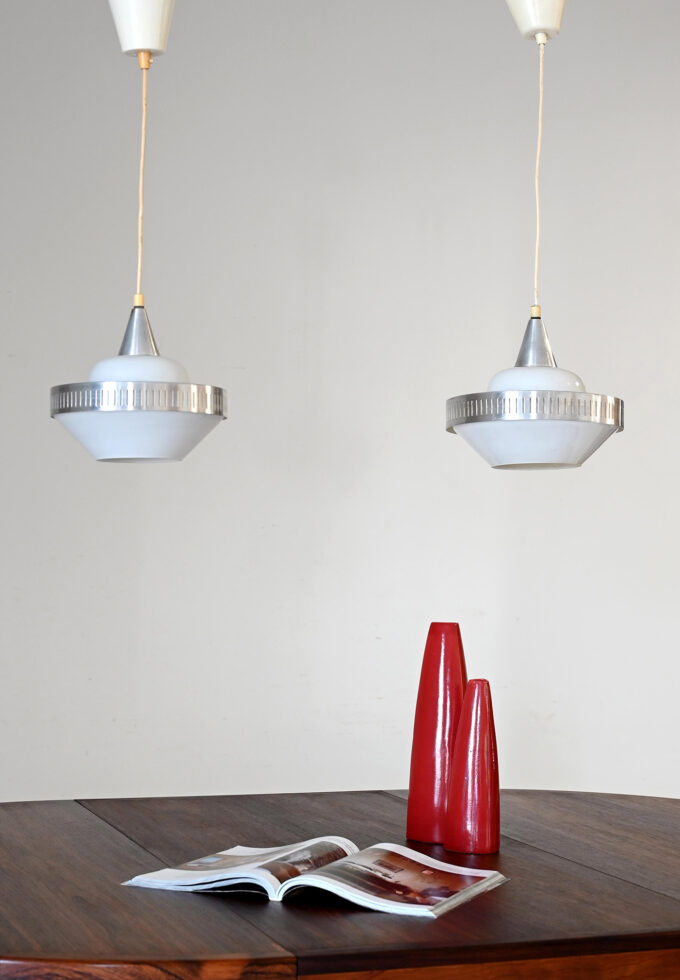 Lampade a sospensione in vetro e metallo-b