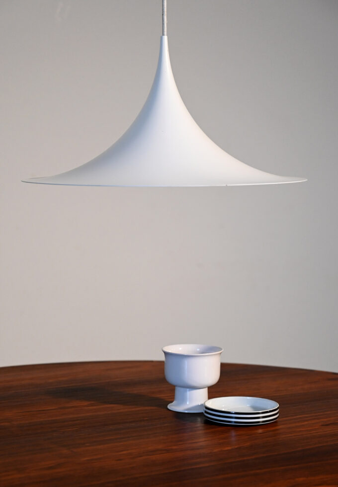 Lampada a sospensione "Semipendel" di Fog & Mørup-b