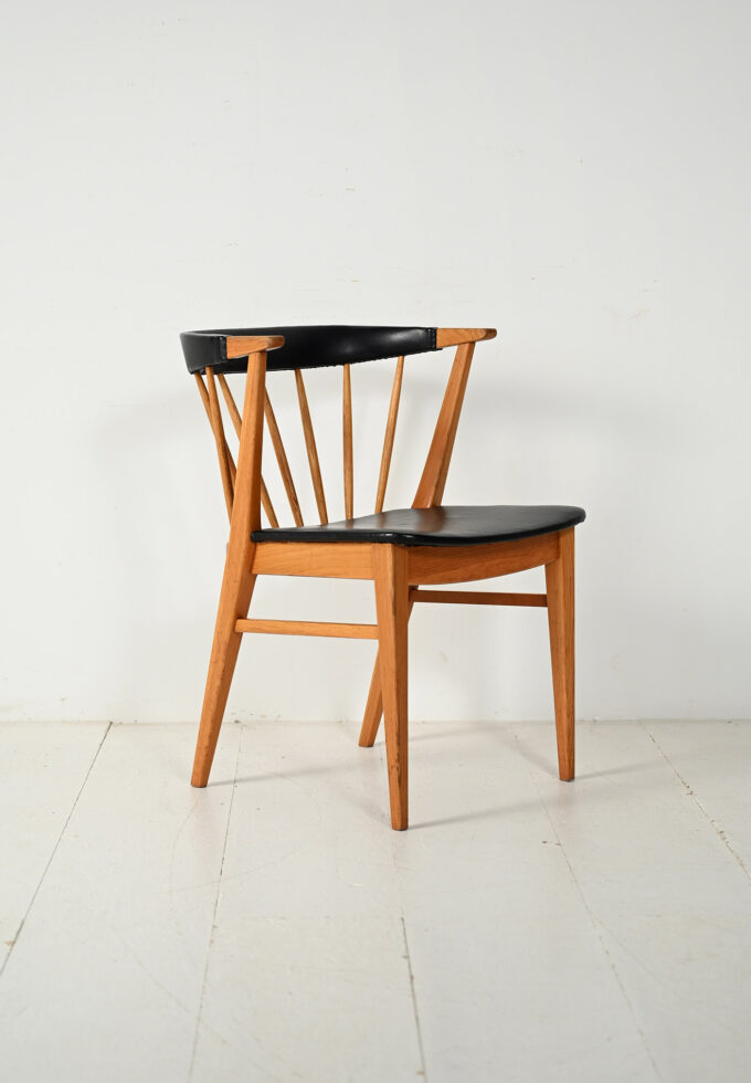 Armchair "406" by Bertil Fridhagen-b