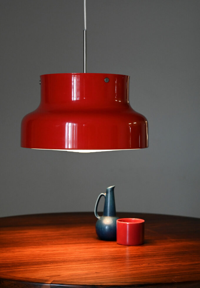 Lampada a sospensione "Bumling" rossa di Andrers Pehrson-a