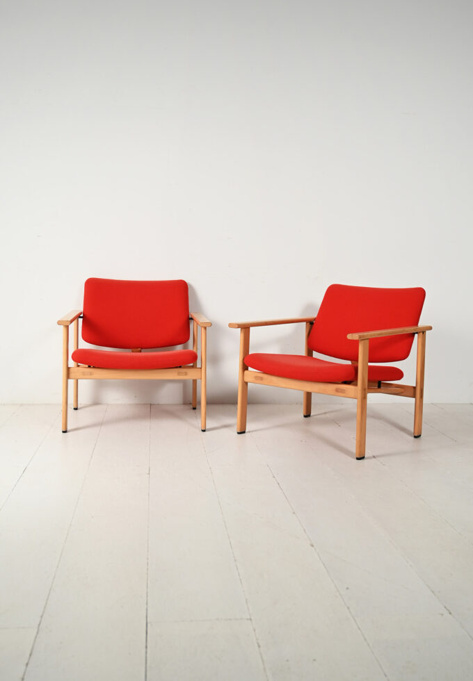 Pair of Danish armchairs by Arne Jacobsen-a