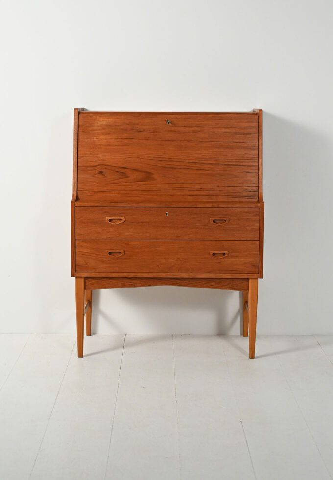 Secretaire scandinavo con specchio nascosto, anni ’60-b