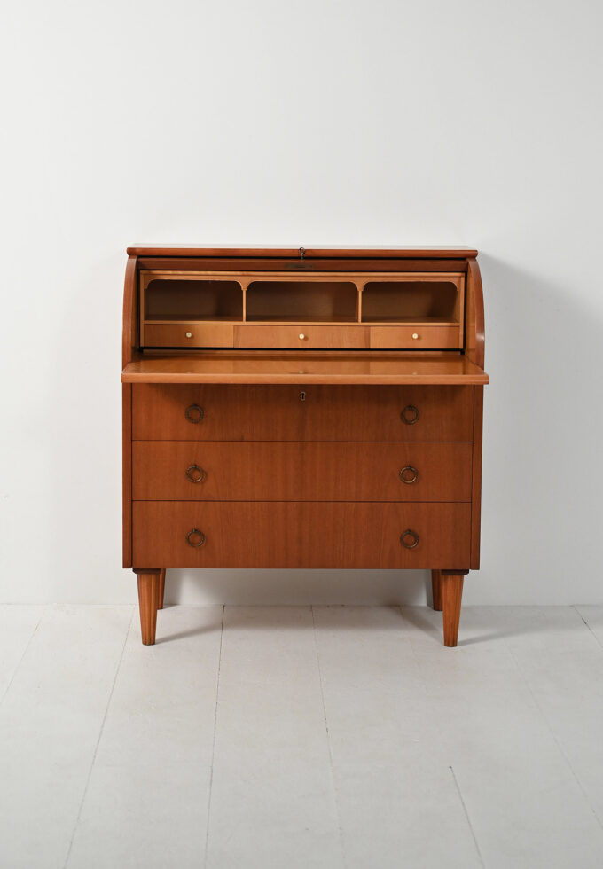 Secrétaire con gambe tornite decorate, anni ’50-b
