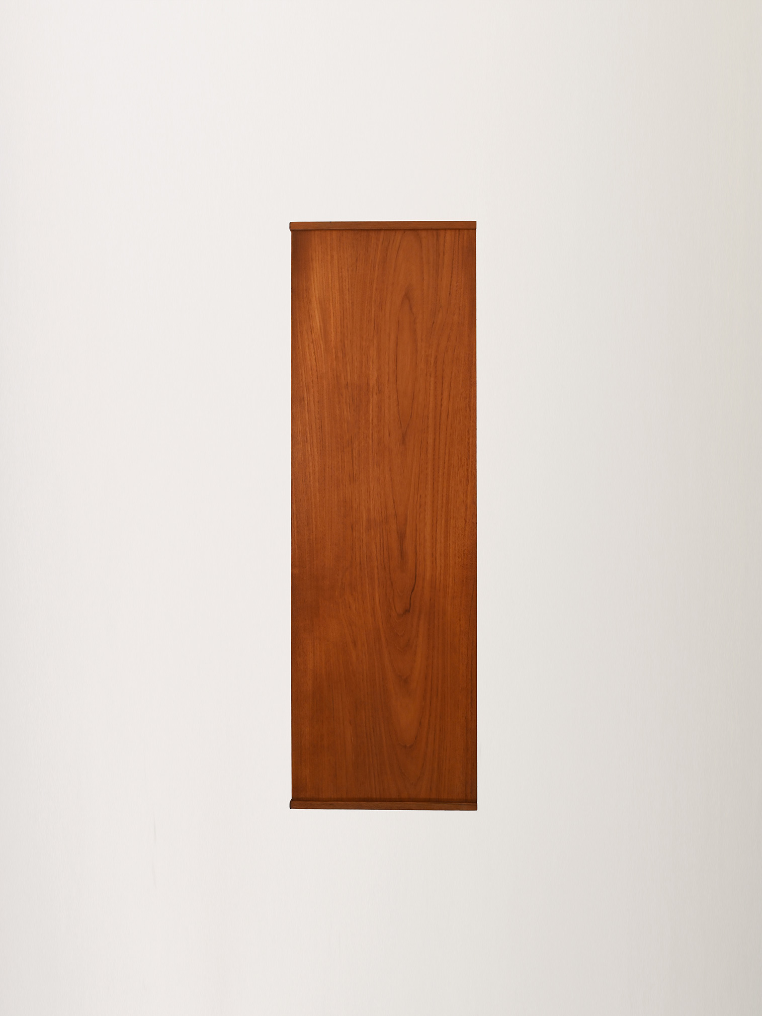 Piccolo sideboard scandinavo 50s due ante-l Piccolo sideboard scandinavo anni ’50 con due ante-l