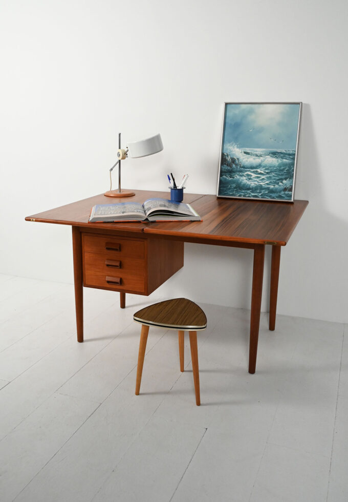 Scrivania scandinava di Børge Mogensen con piano “flip-top”-a