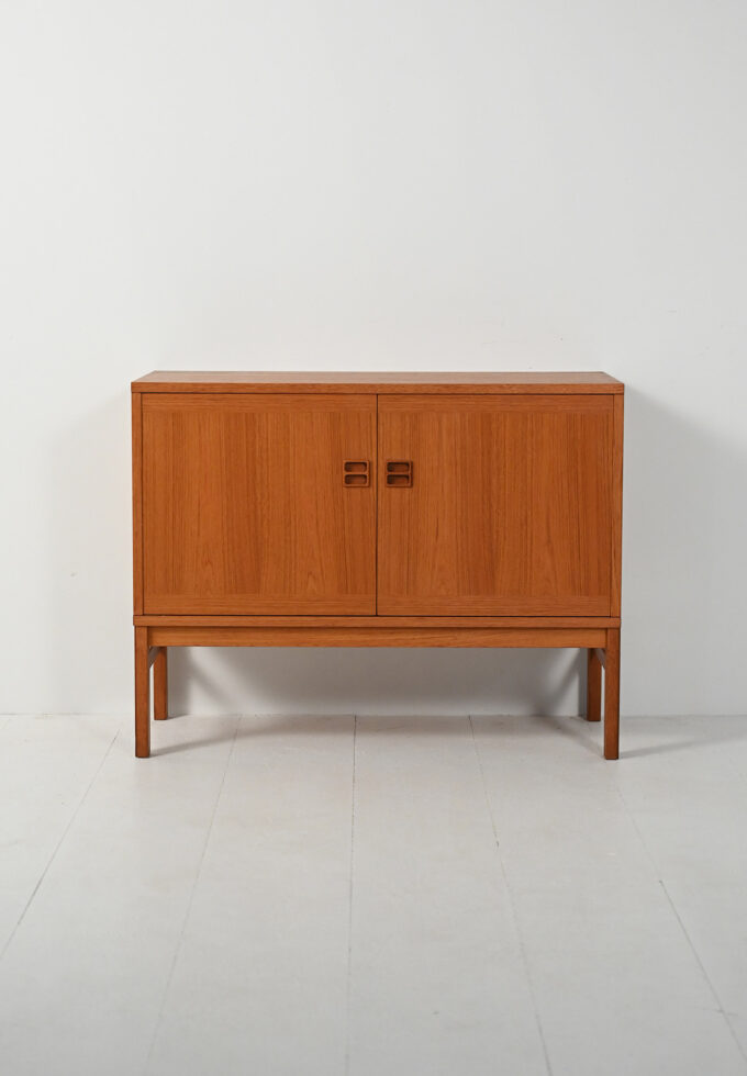 Cabinet scandinavo anni ’60 in teak-b