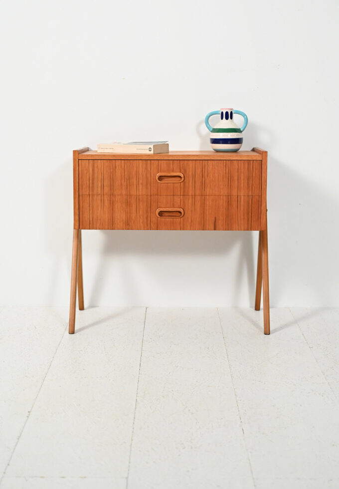 Comodino scandinavo in teak con due cassetti, anni Sessanta-a