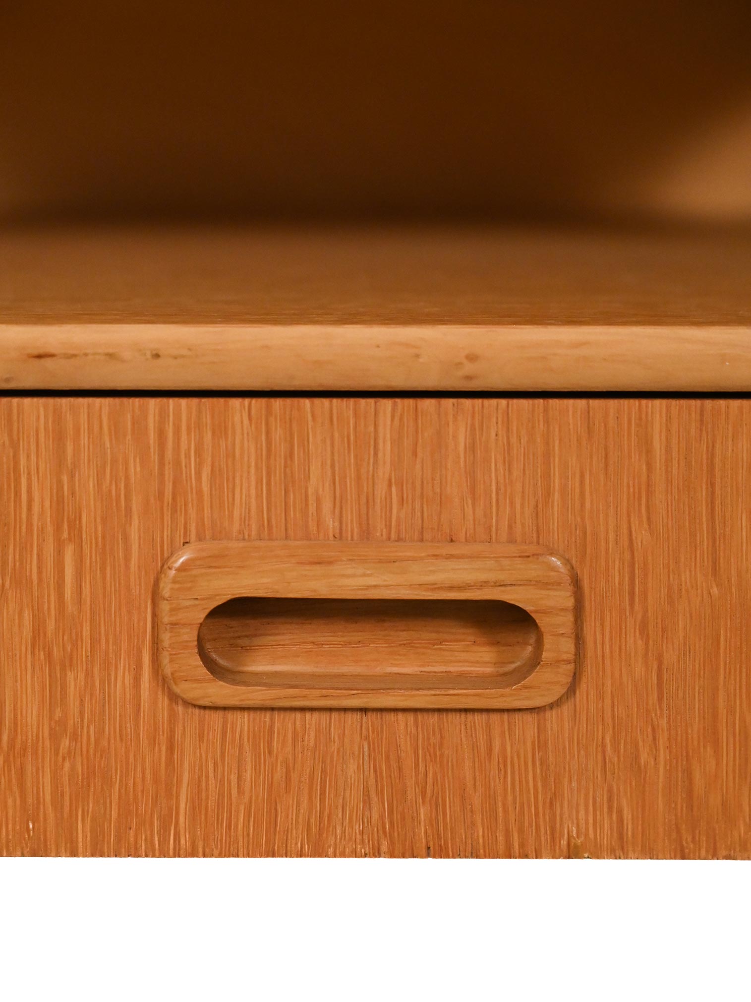 Pair of Scandinavian shaped bedside tables oak-g Pair of Scandinavian shaped bedside tables in oak-g