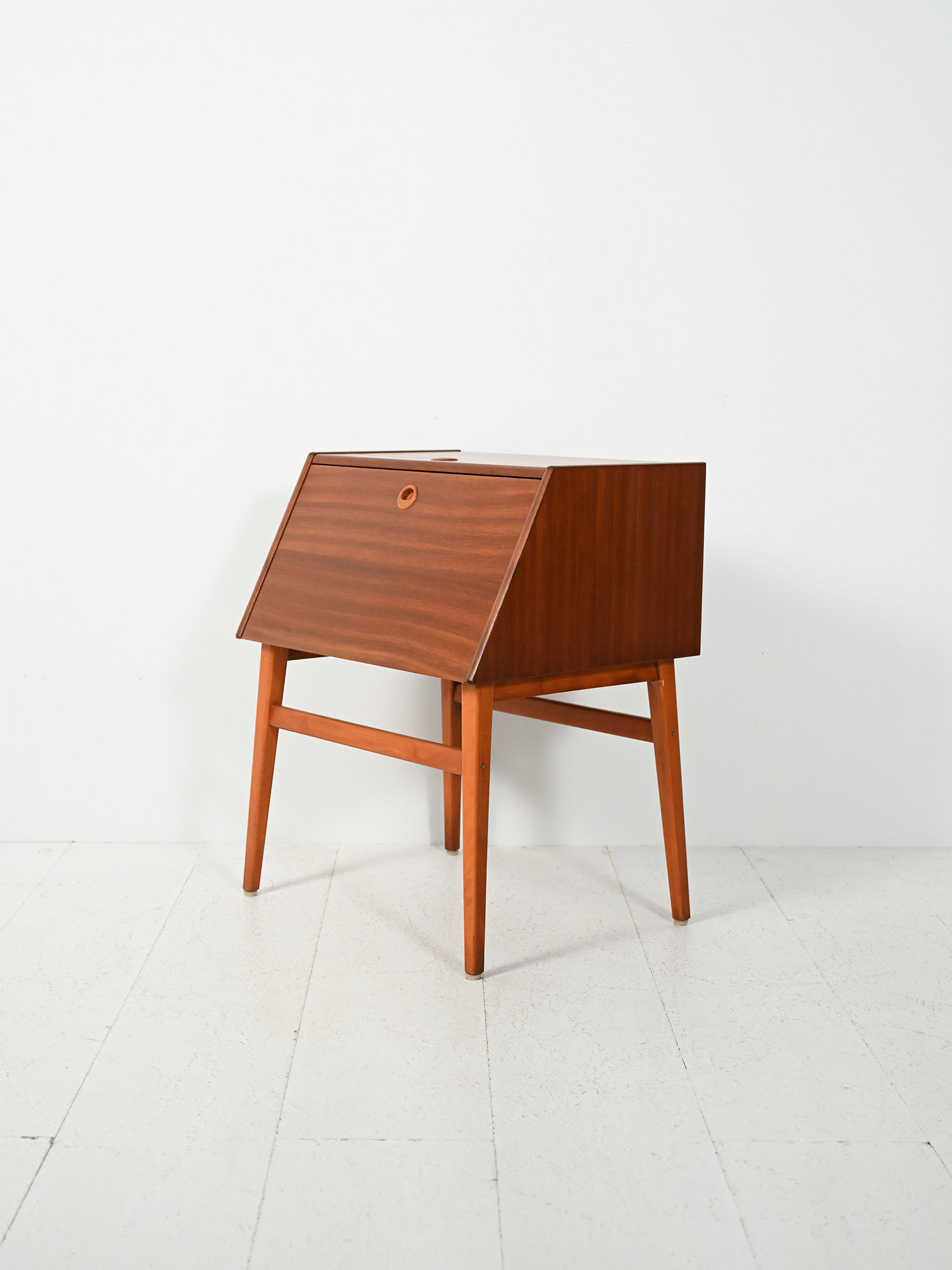 Swedish cutlery cabinet vitnage mahogany-f Swedish vitnage mahogany mahogany cutlery cabinet-f