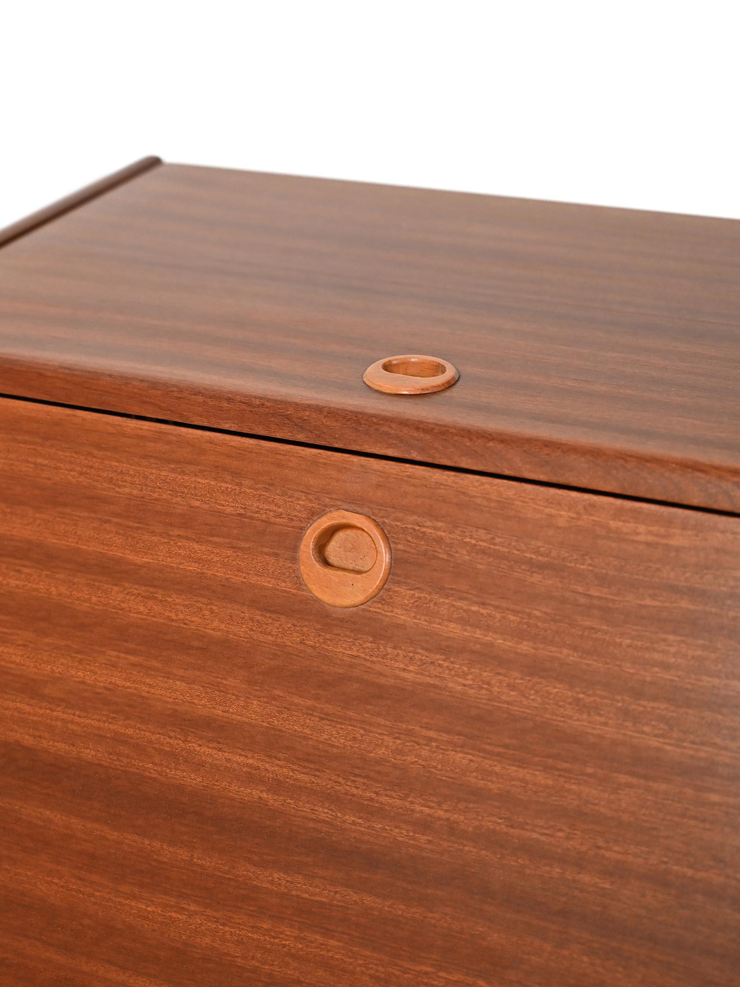 Swedish vitnage mahogany-h cutlery cabinet Swedish vitnage cutlery cabinet in mahogany-h