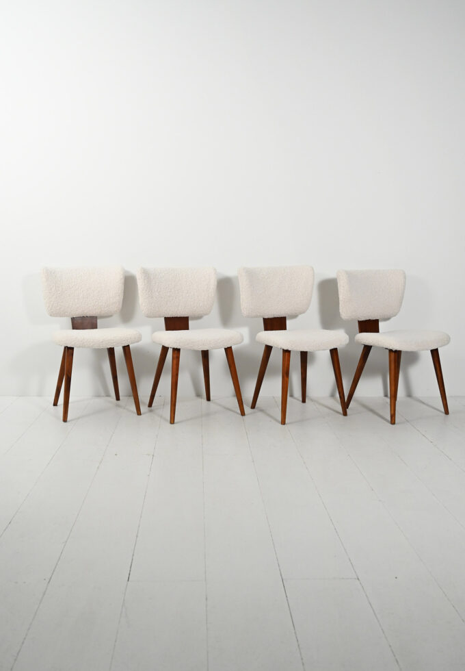 Set di quattro sedie scandinave in lana bouclé-b