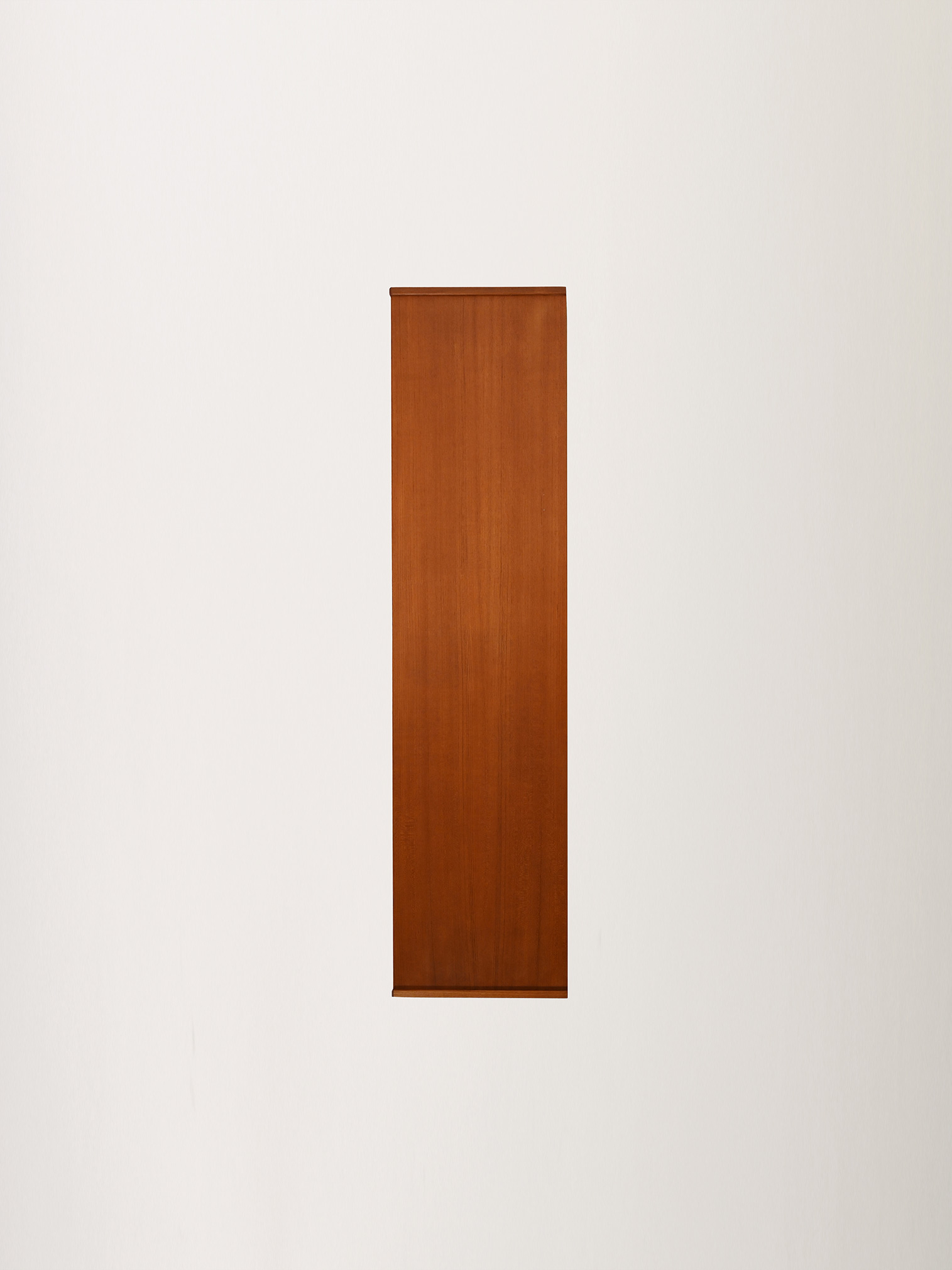 Sideboard svedese 50–60s teak maniglie scolpite-n Sideboard svedese anni 50–60 in teak con maniglie scolpite-n