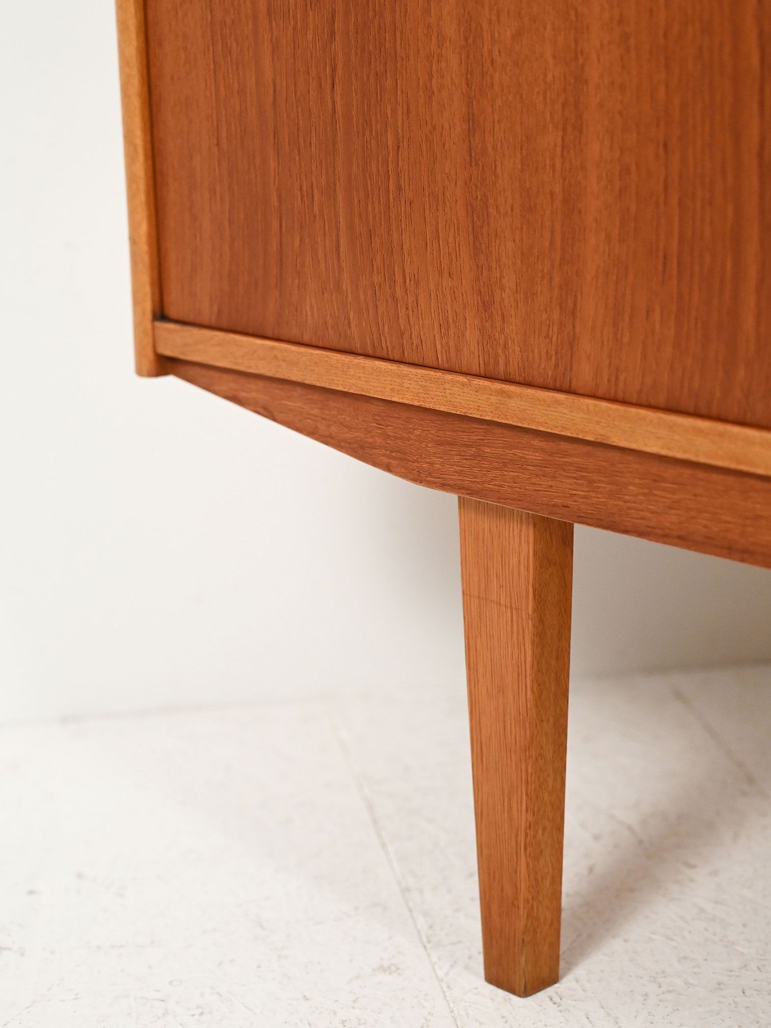 Scandinavian sideboard 60s elegant-h lines. Scandinavian 60s sideboard with elegant-h lines.