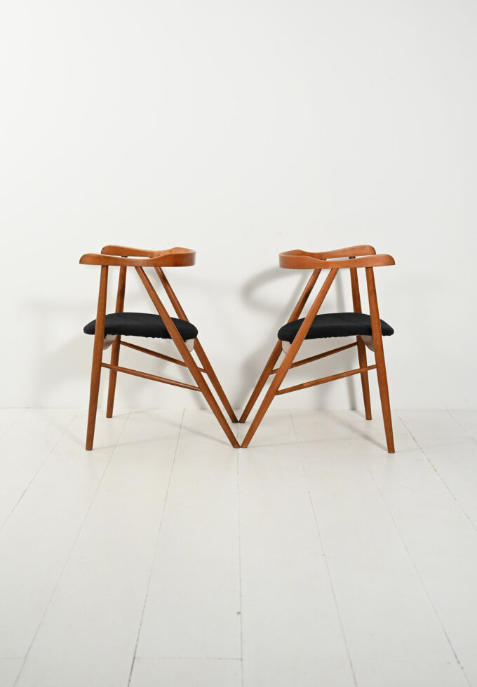 Pair of walnut dining chairs-e