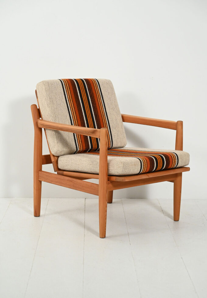 Vintage Norwegian armchair by Harry Moen-b