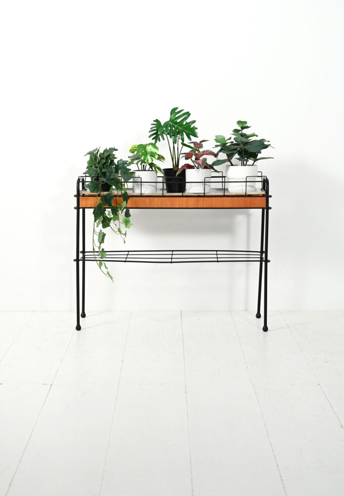 Portafiori scandinavo in metallo nero e teak-a