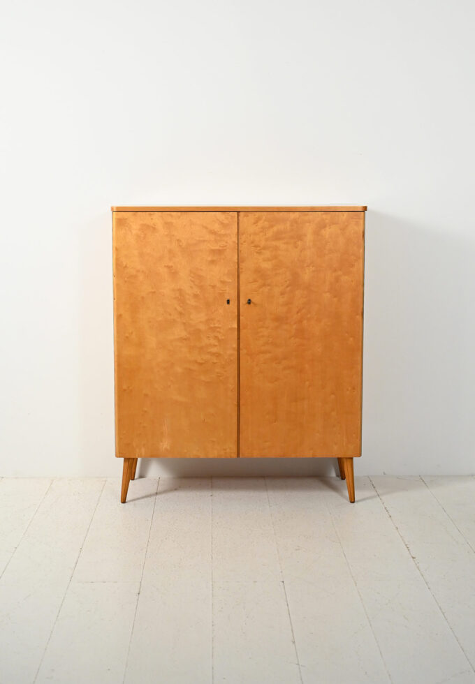 Cabinet scandinavo vintage in betulla anni ’50-b