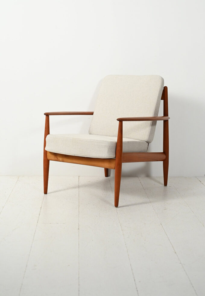 Danish armchair model "118" by Grete Jalk-a