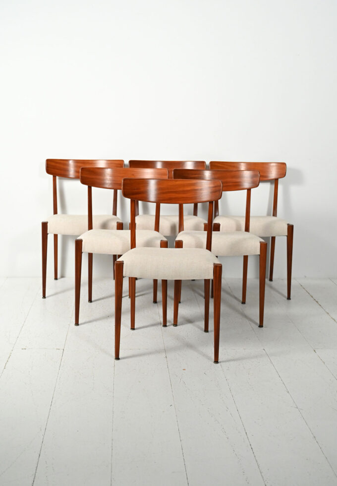 Set di sei sedie scandinave in teak anni ’60-a