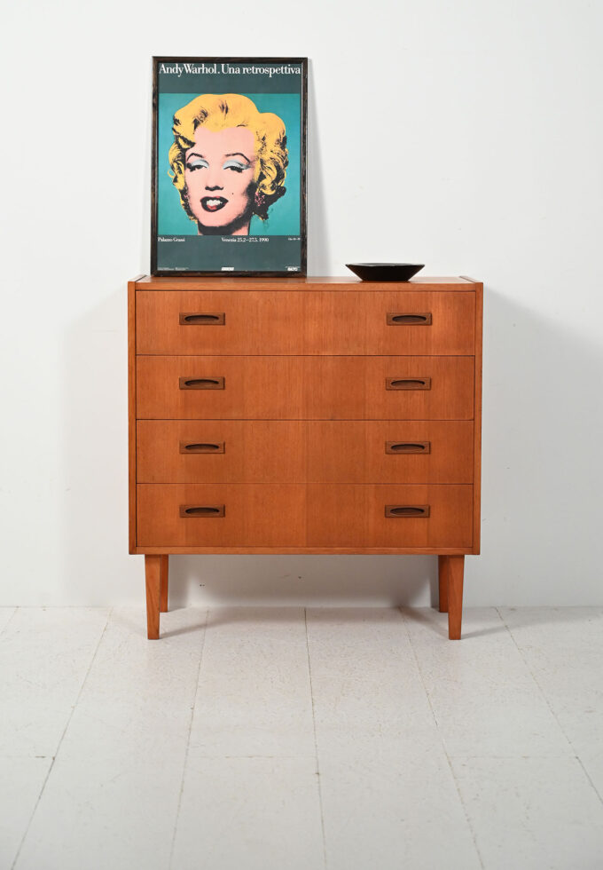 Cassettiera scandinava anni ’60 in teak-b