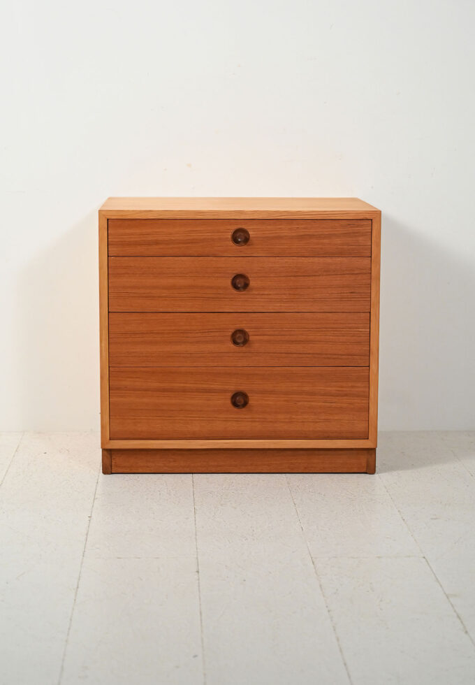 Cassettiera danese in faggio e teak di Børge Mogensen-b
