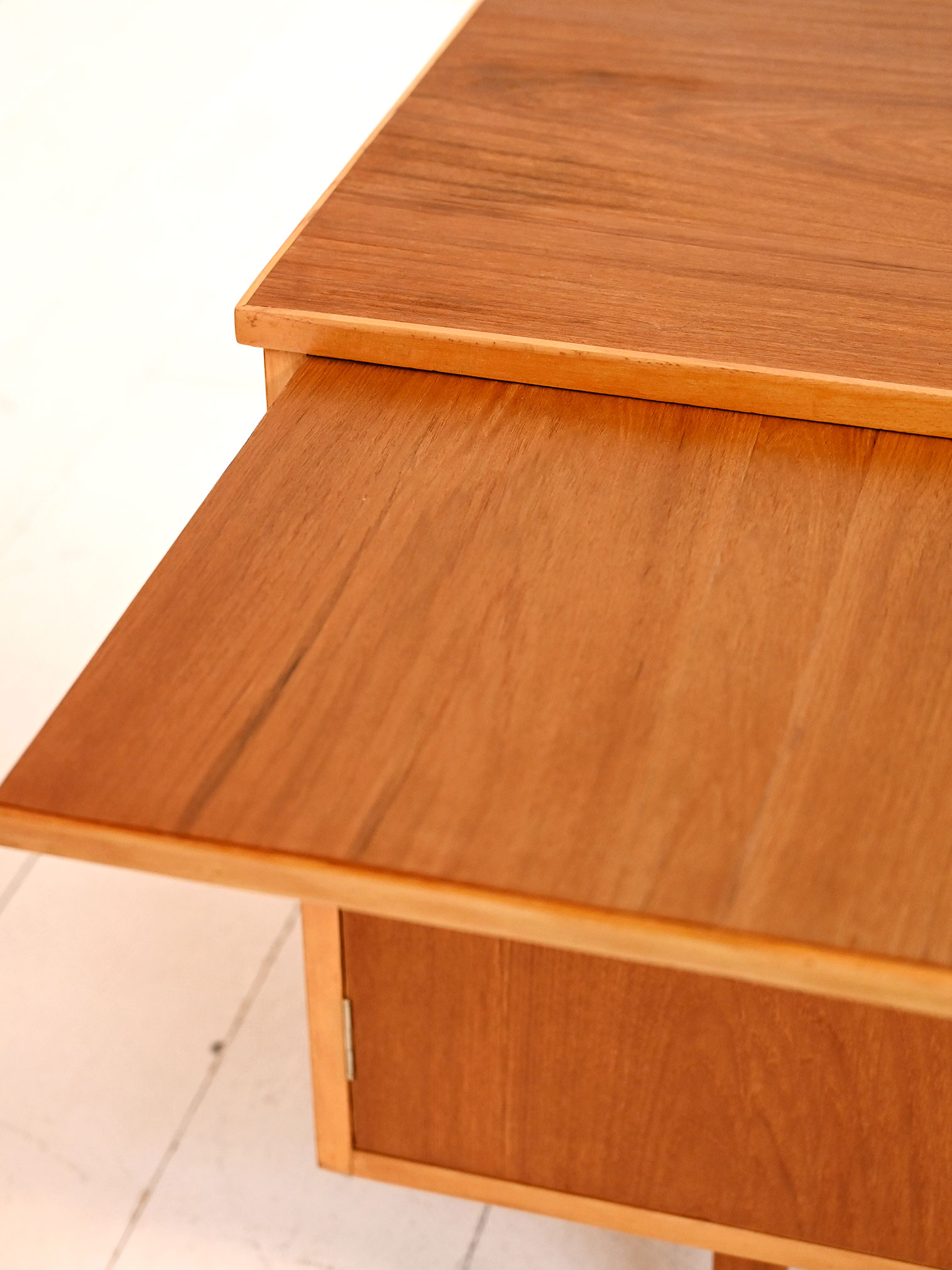 Sideboard scandinavo teak piano estraibile 60s-h Sideboard scandinavo teak con piano estraibile anni ’60-h
