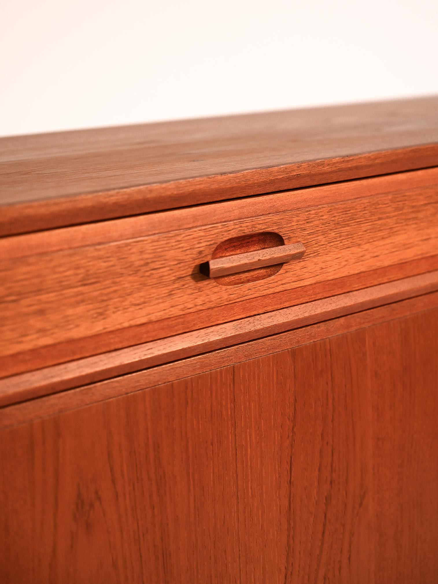 Scandinavian teak sideboard 50-60s-i Scandinavian teak sideboard, 1950s-60s-i
