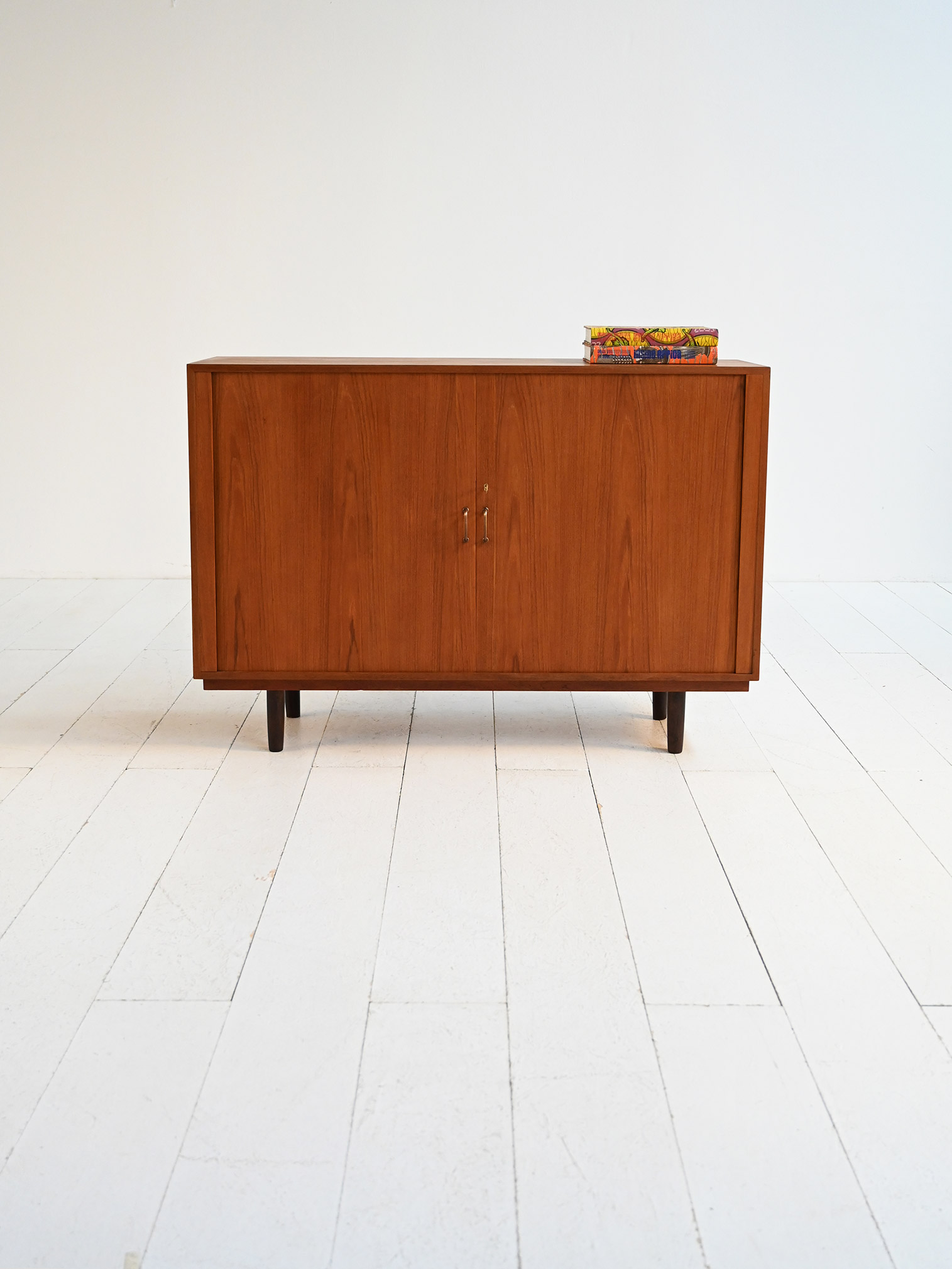 Highboard scandinavo in teak anni ’50-a