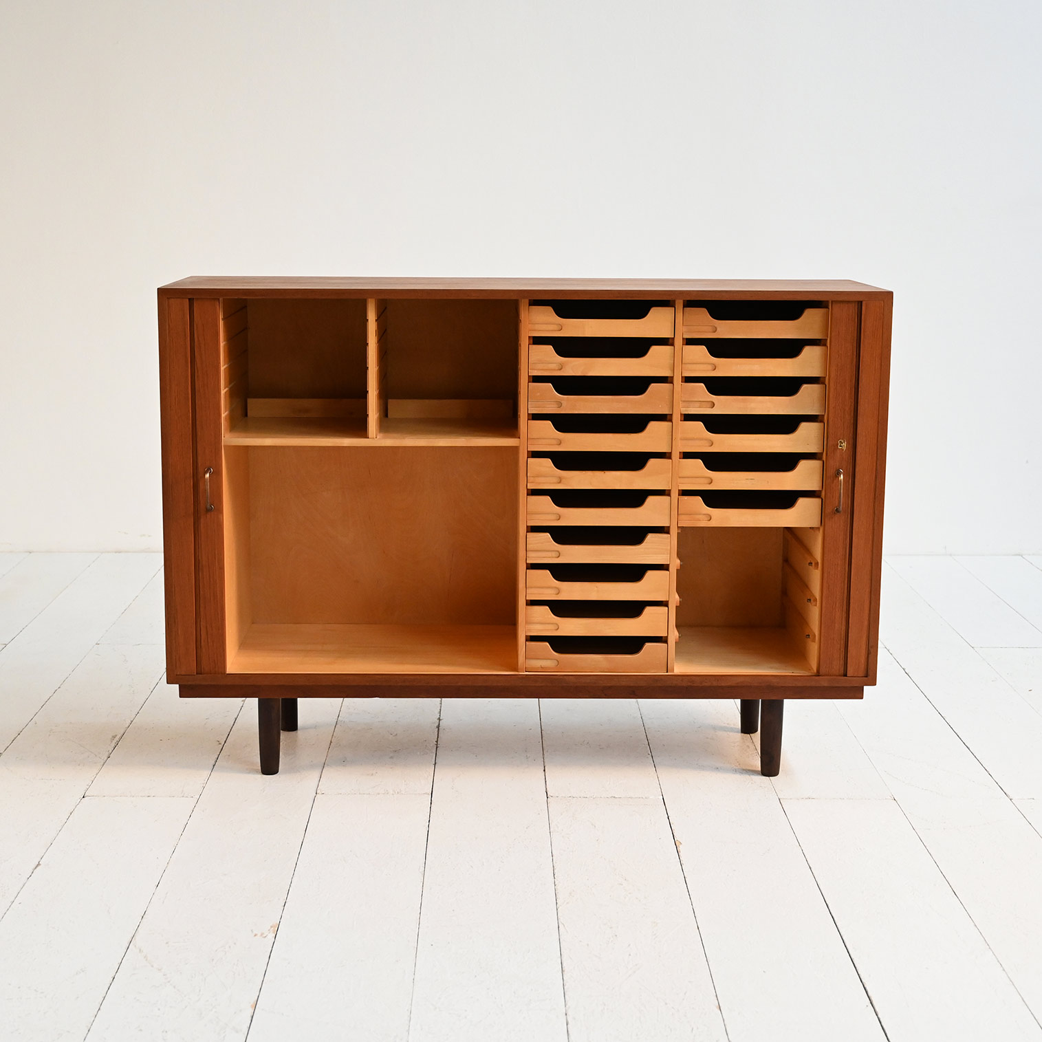Highboard scandinavo teak 50s-e Highboard scandinavo in teak anni ’50-e