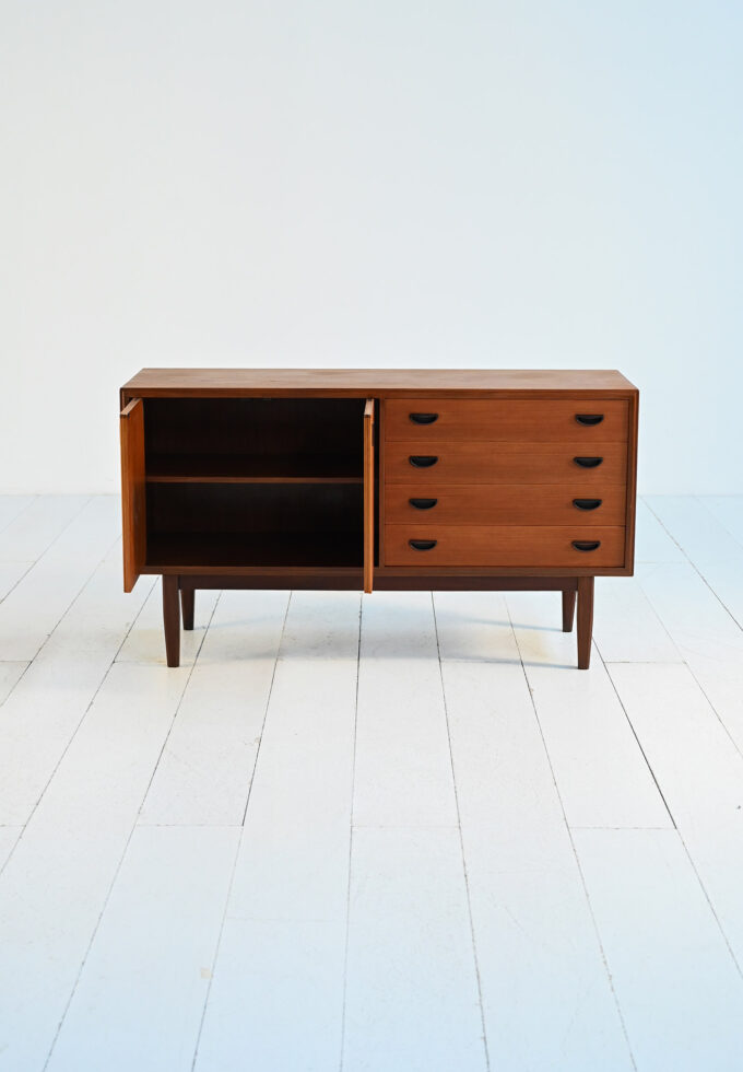 Sideboard danese anni ’60 in teak-c
