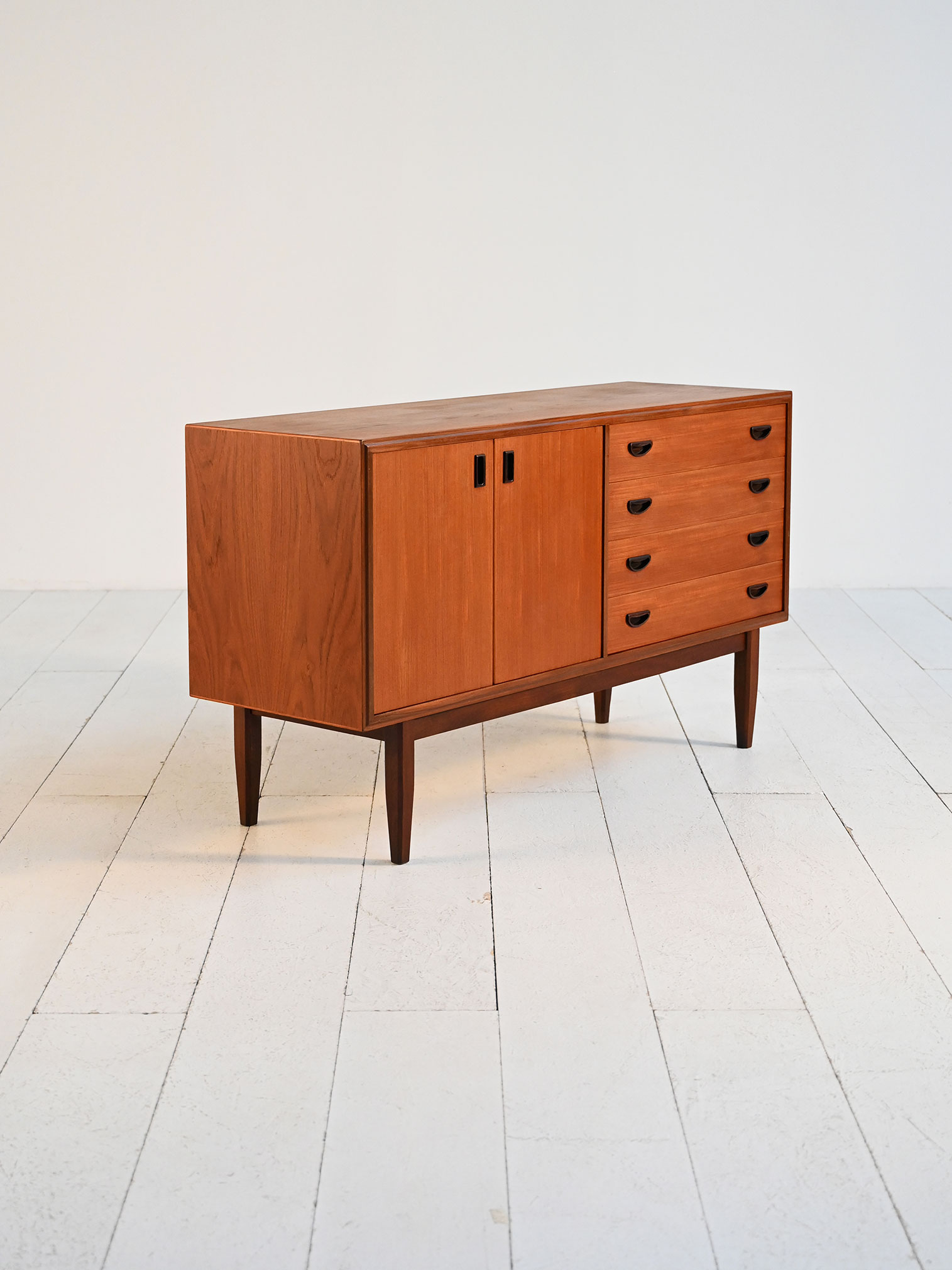 Sideboard danese 60s teak-e Sideboard danese anni ’60 in teak-e
