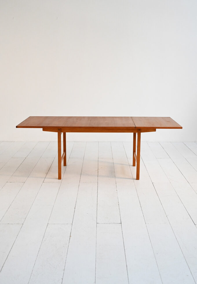 Tavolo scandinavo allungabile in teak e rovere anni ’60-b