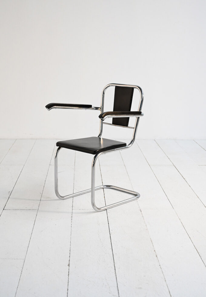 Scandinavian cantilever armchair in Bauhaus style, 1930s-c