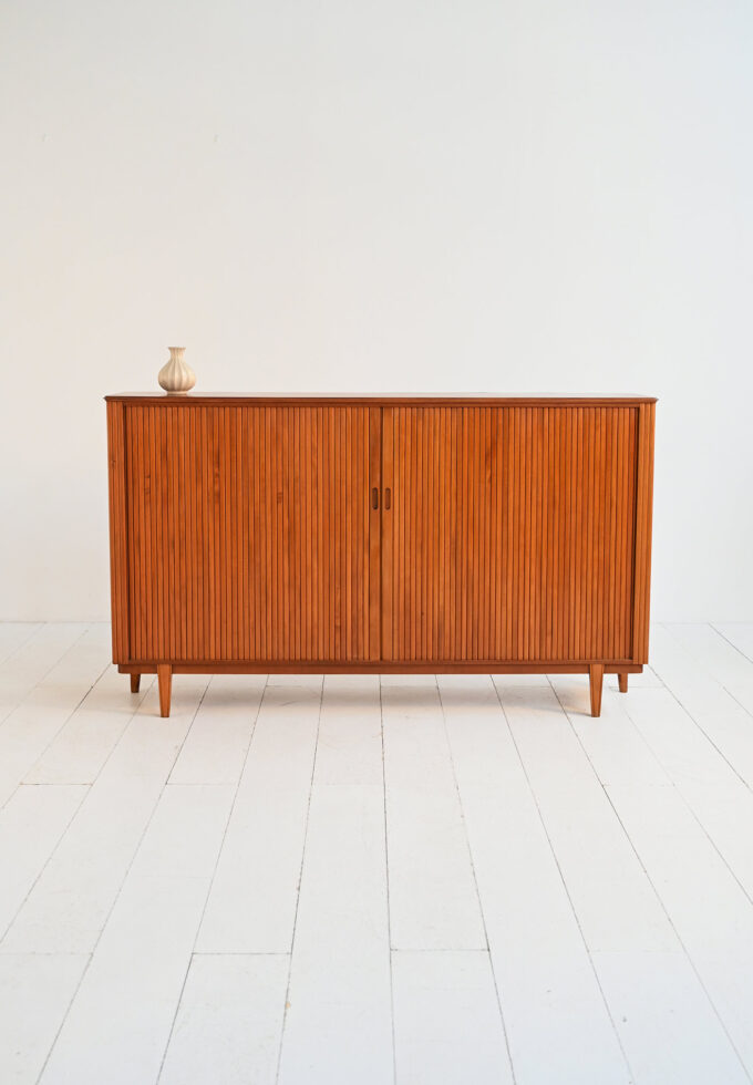 Highboard a serrandina in teak scandinavo anni ’60-a