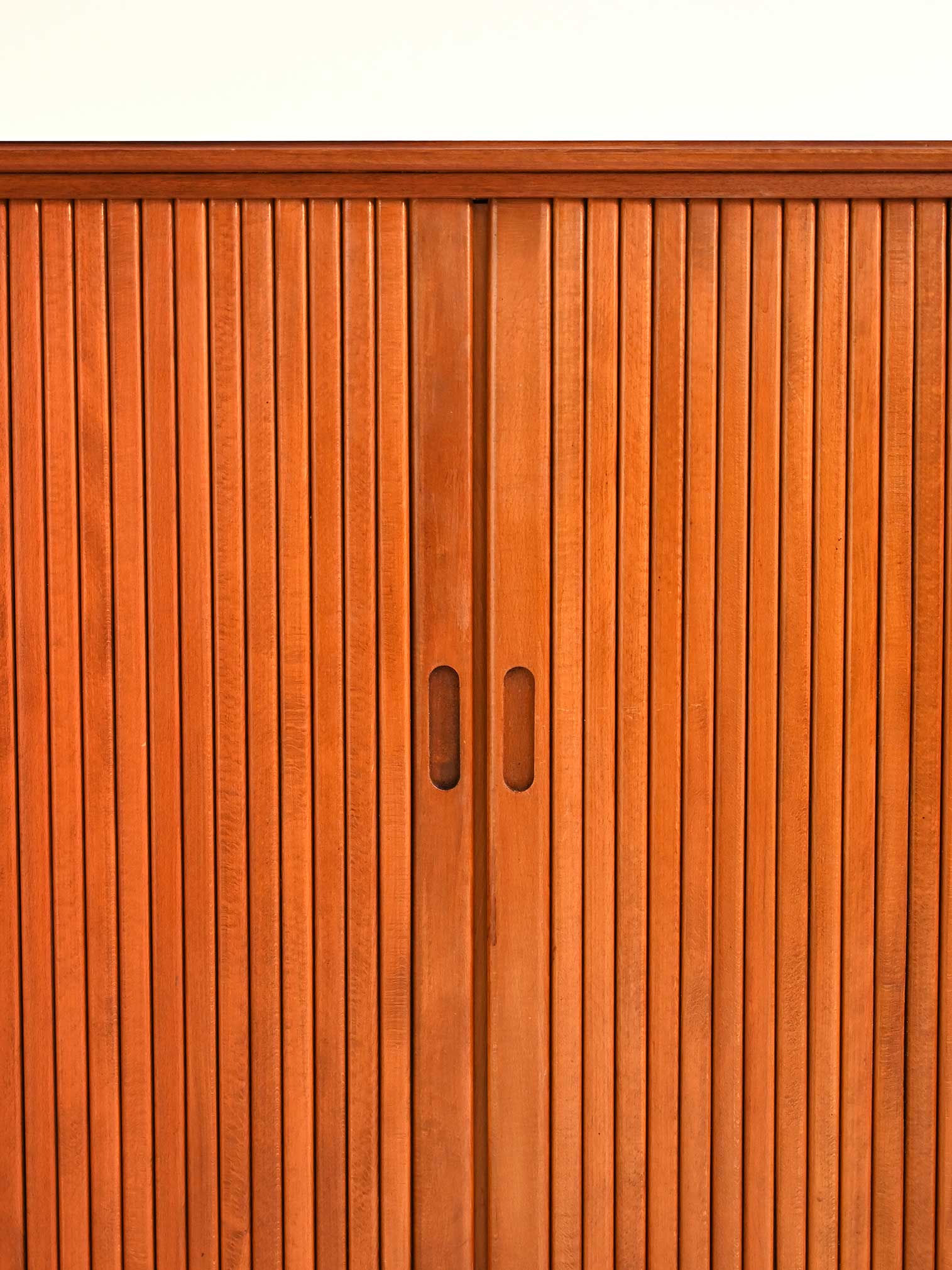 Highboard serrandina teak scandinavo 60s-d Highboard a serrandina in teak scandinavo anni ’60-d