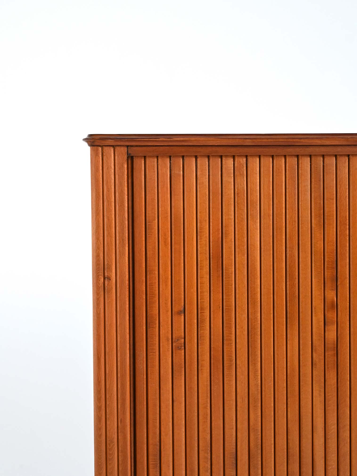 Highboard serrandina teak scandinavo 60s-e Highboard a serrandina in teak scandinavo anni ’60-e